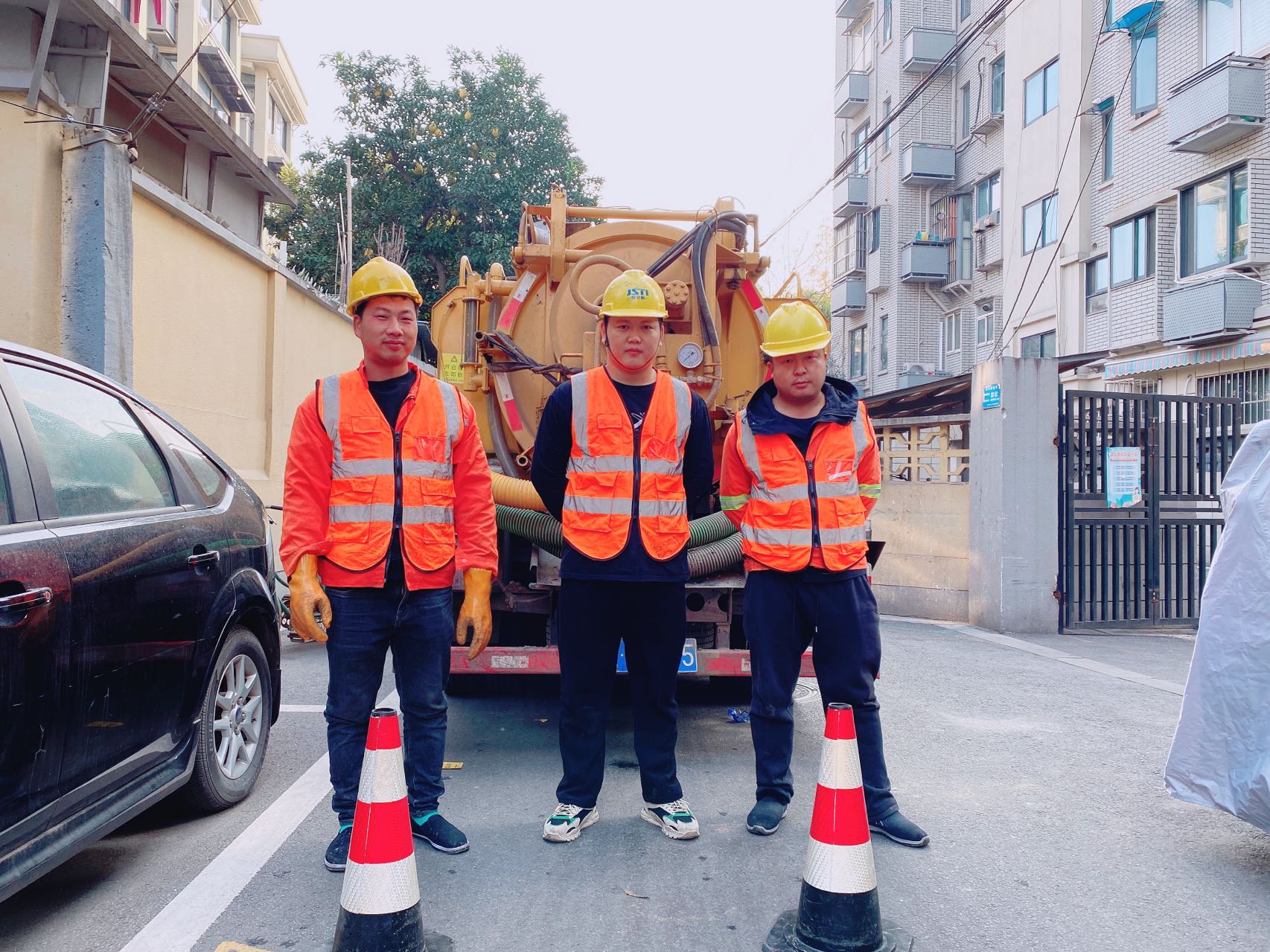 丽江苑南京某小区管道清淤检测施工